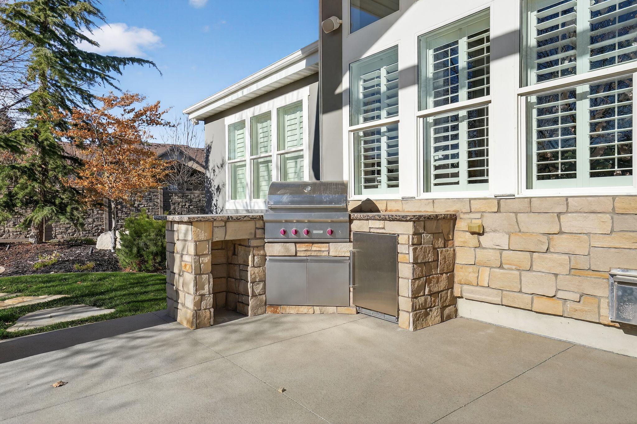 Bluffdale, Utah, 84065, United States, 7 Bedrooms Bedrooms, ,8 BathroomsBathrooms,Residential,Active,1987223