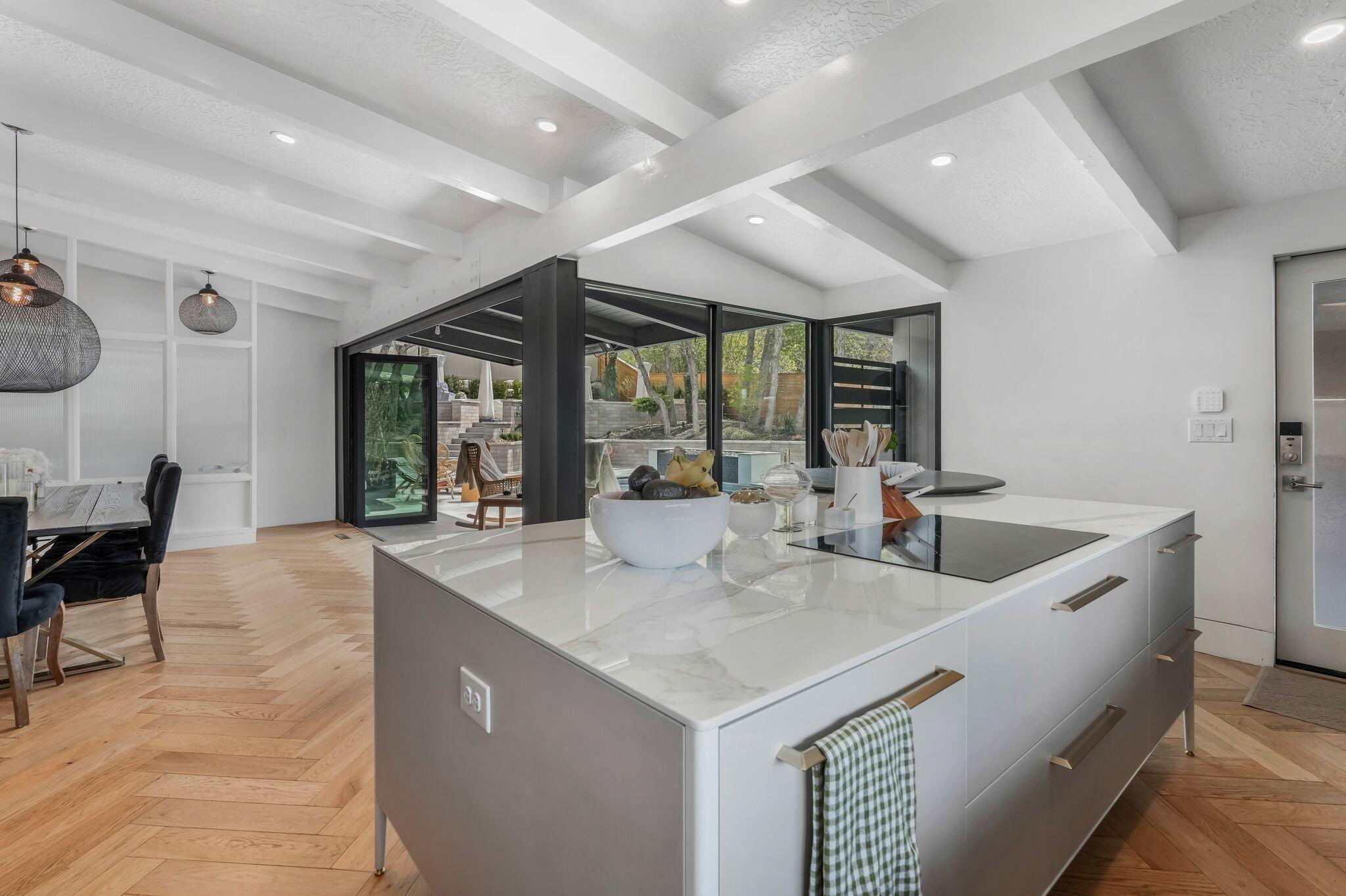 Salt Lake City, Utah, 84108, United States, 4 Bedrooms Bedrooms, ,3 BathroomsBathrooms,Residential,Active,2011854