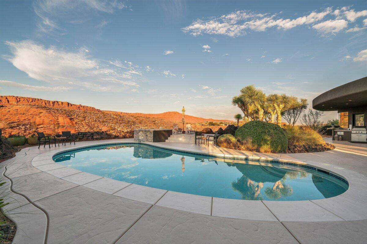 St George, Utah, 84770, United States, 3 Bedrooms Bedrooms, ,3 BathroomsBathrooms,Residential,Active,1919080