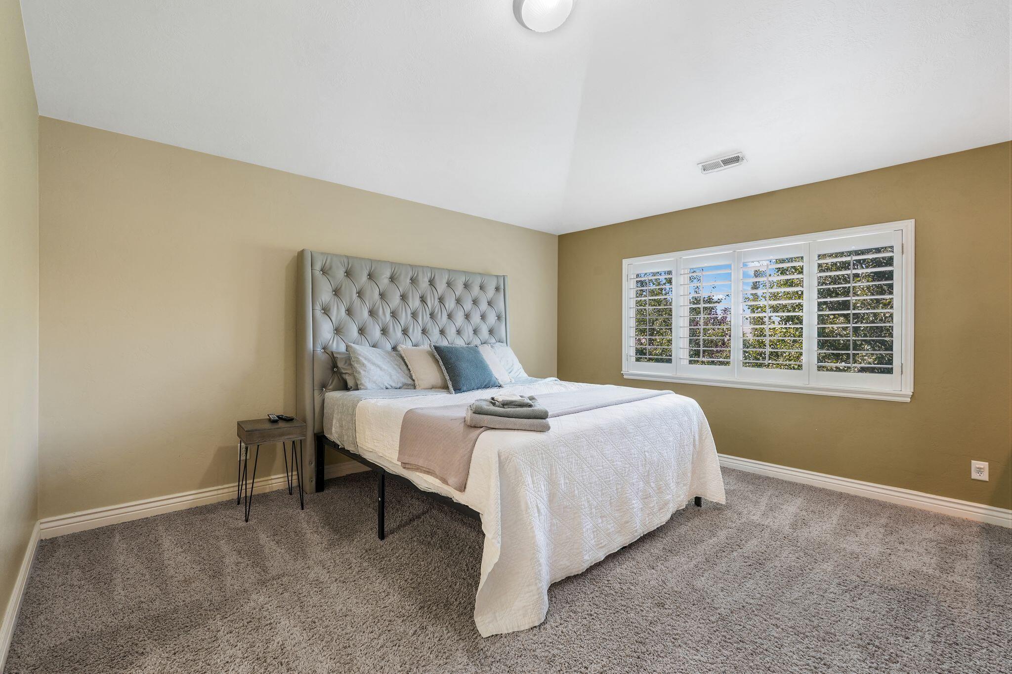 Lehi, Utah, 84043, United States, 7 Bedrooms Bedrooms, ,7 BathroomsBathrooms,Residential,Active,1905043