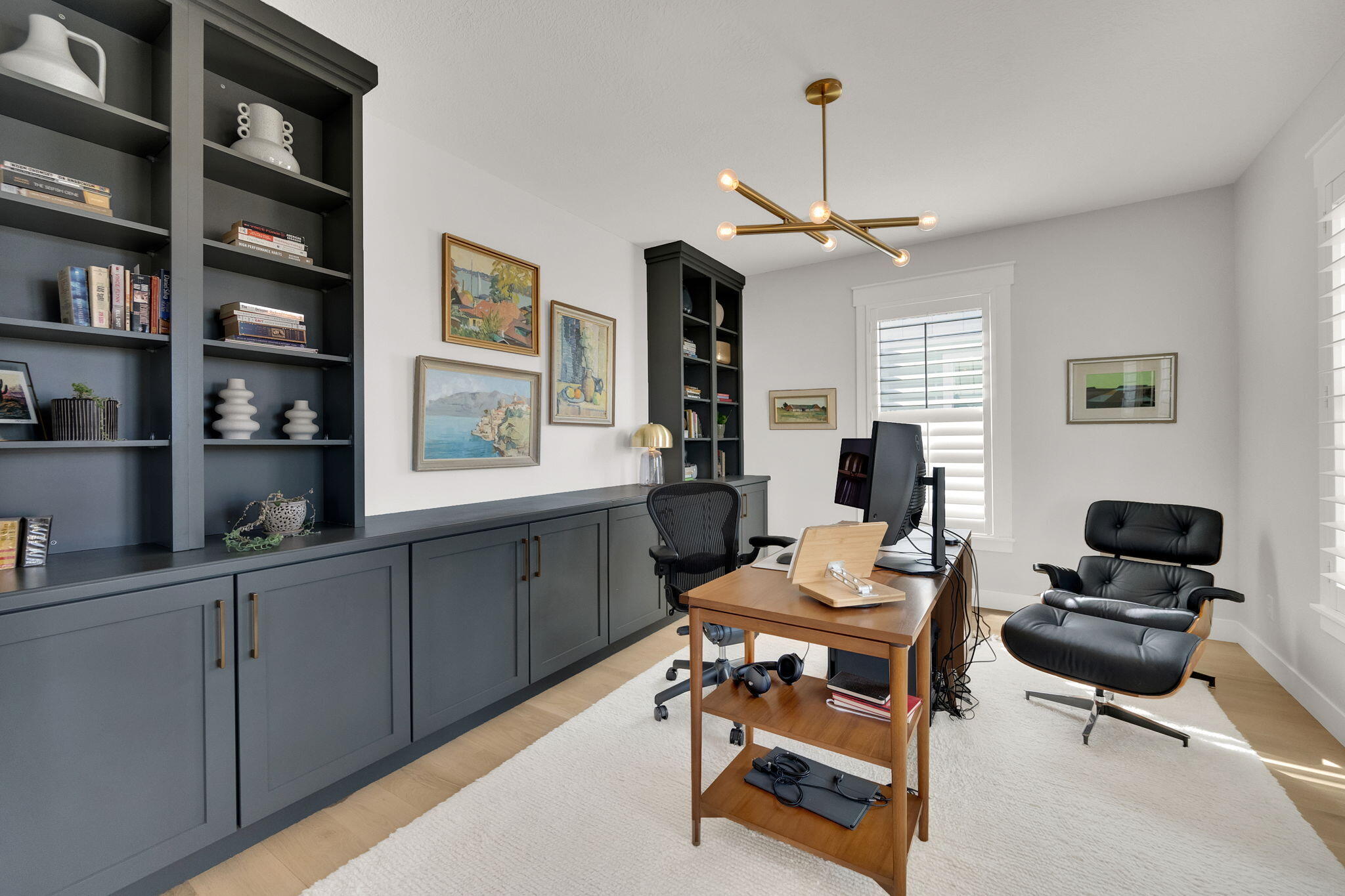 South Jordan, Utah, 84009, United States, 6 Bedrooms Bedrooms, ,5 BathroomsBathrooms,Residential,Active,2010165