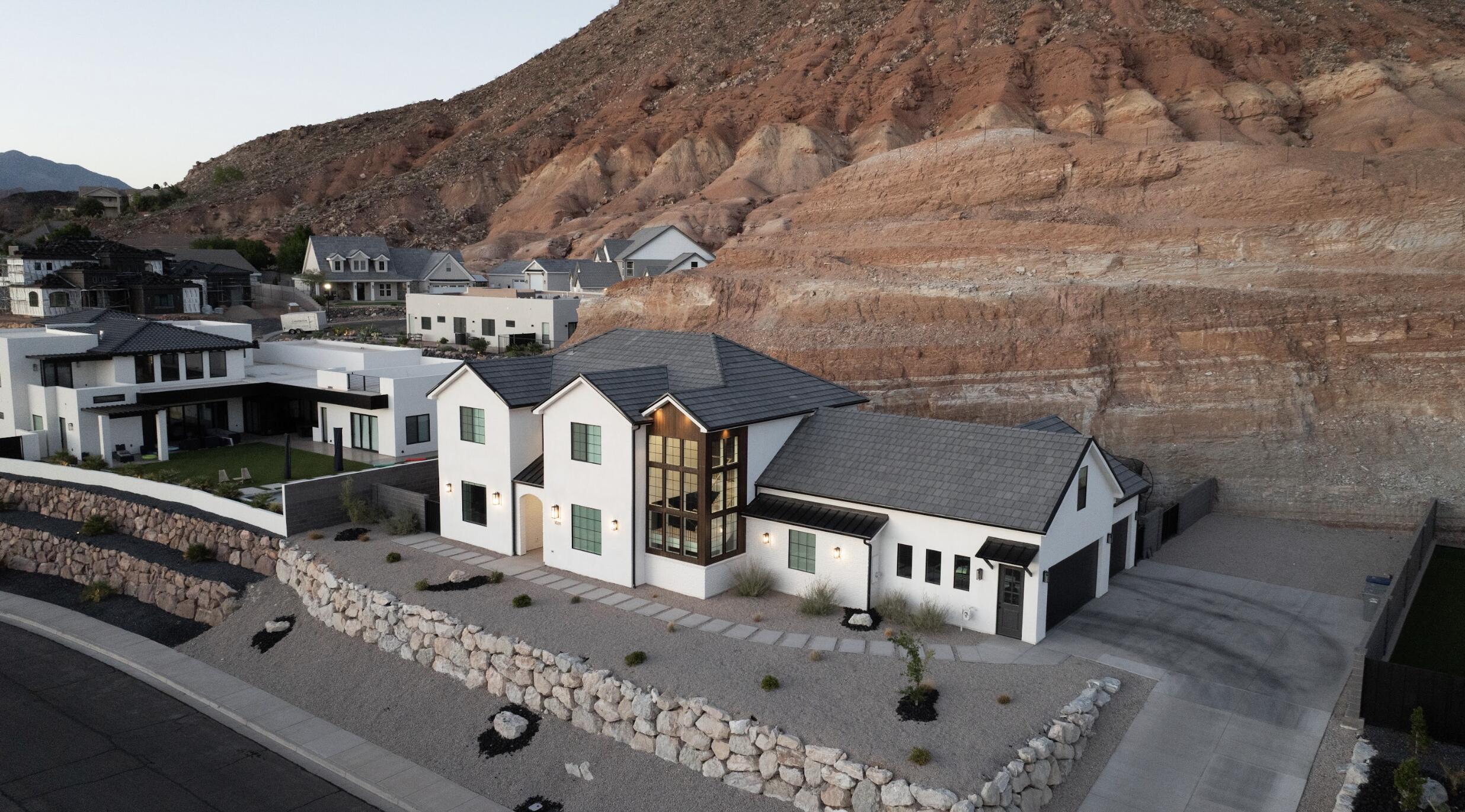 Washington, Utah, 84780, United States, 4 Bedrooms Bedrooms, ,4 BathroomsBathrooms,Residential,Active,1926689