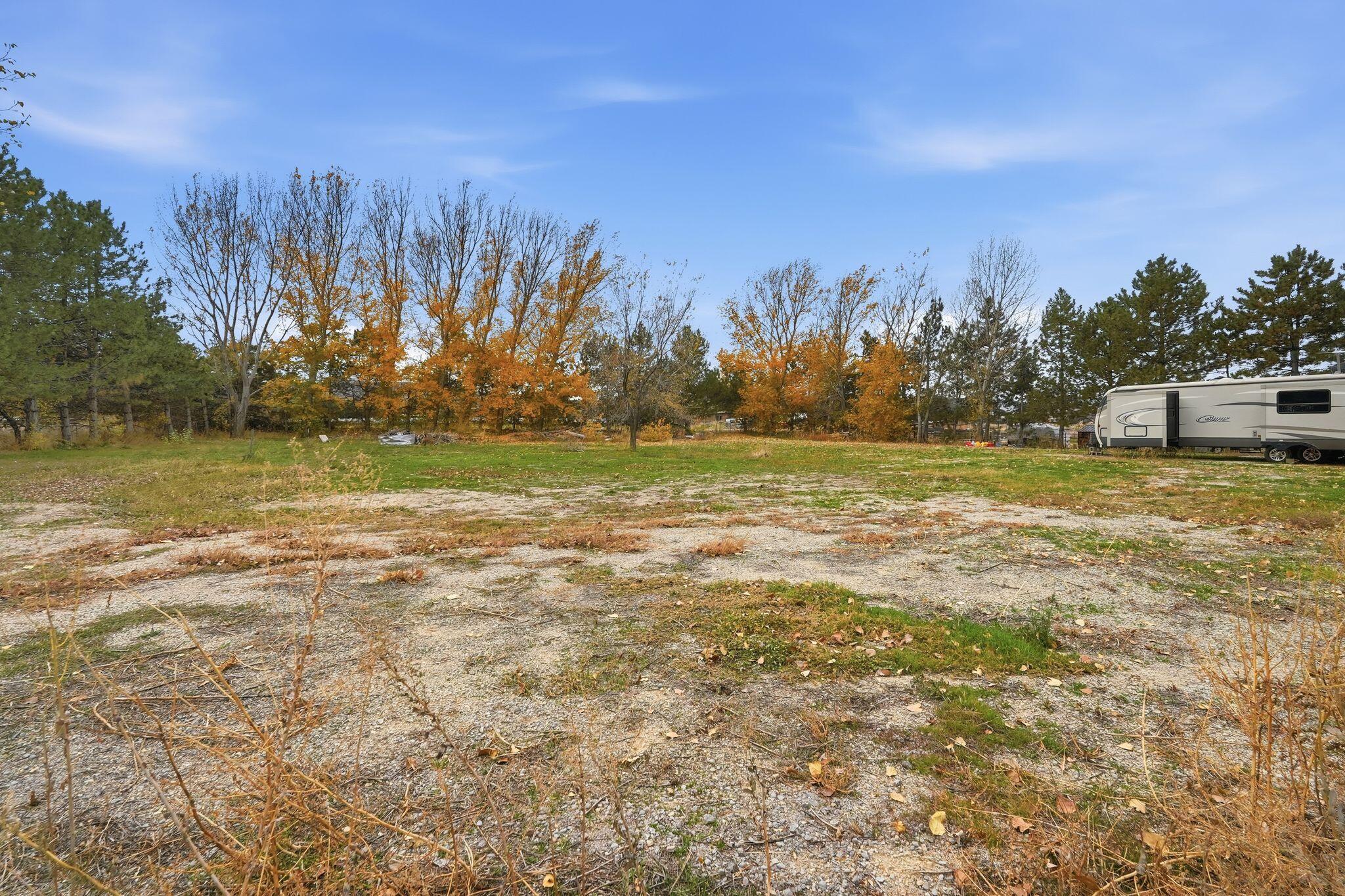 Bluffdale, Utah, 84065, United States, 10 Bedrooms Bedrooms, ,7 BathroomsBathrooms,Residential,Active,1990677