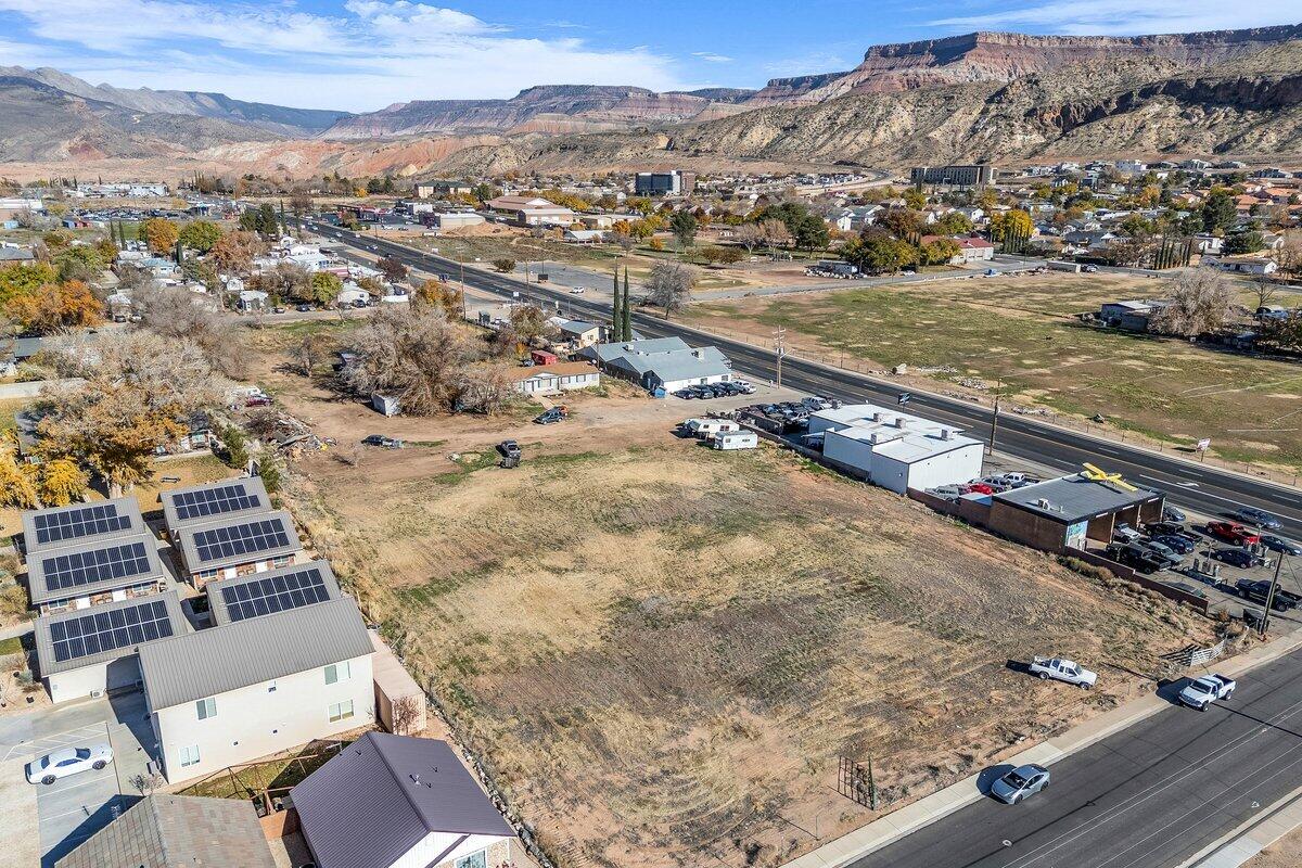 La Verkin, Utah, 84745, United States, 4 Bedrooms Bedrooms, ,2 BathroomsBathrooms,Residential,Active,2006765