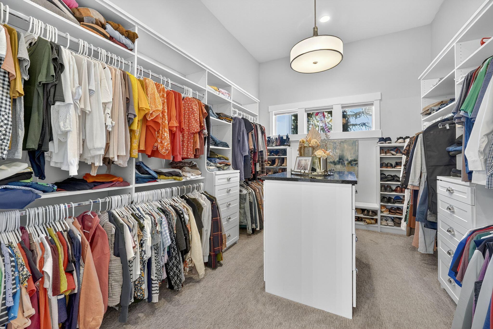 Bluffdale, Utah, 84065, United States, 7 Bedrooms Bedrooms, ,8 BathroomsBathrooms,Residential,Active,1987223