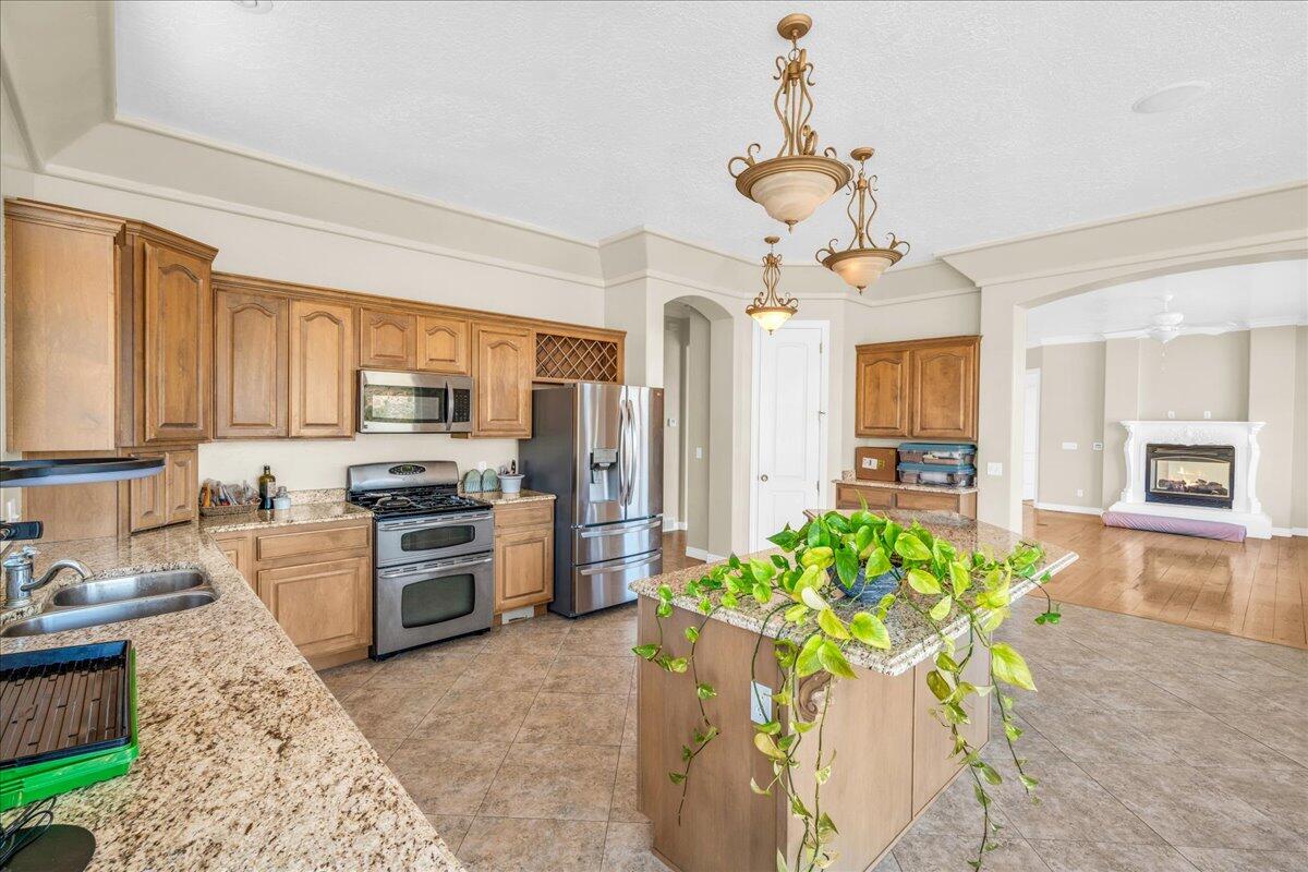 Leeds, Utah, 84746, United States, 5 Bedrooms Bedrooms, ,3 BathroomsBathrooms,Residential,Active,2008700