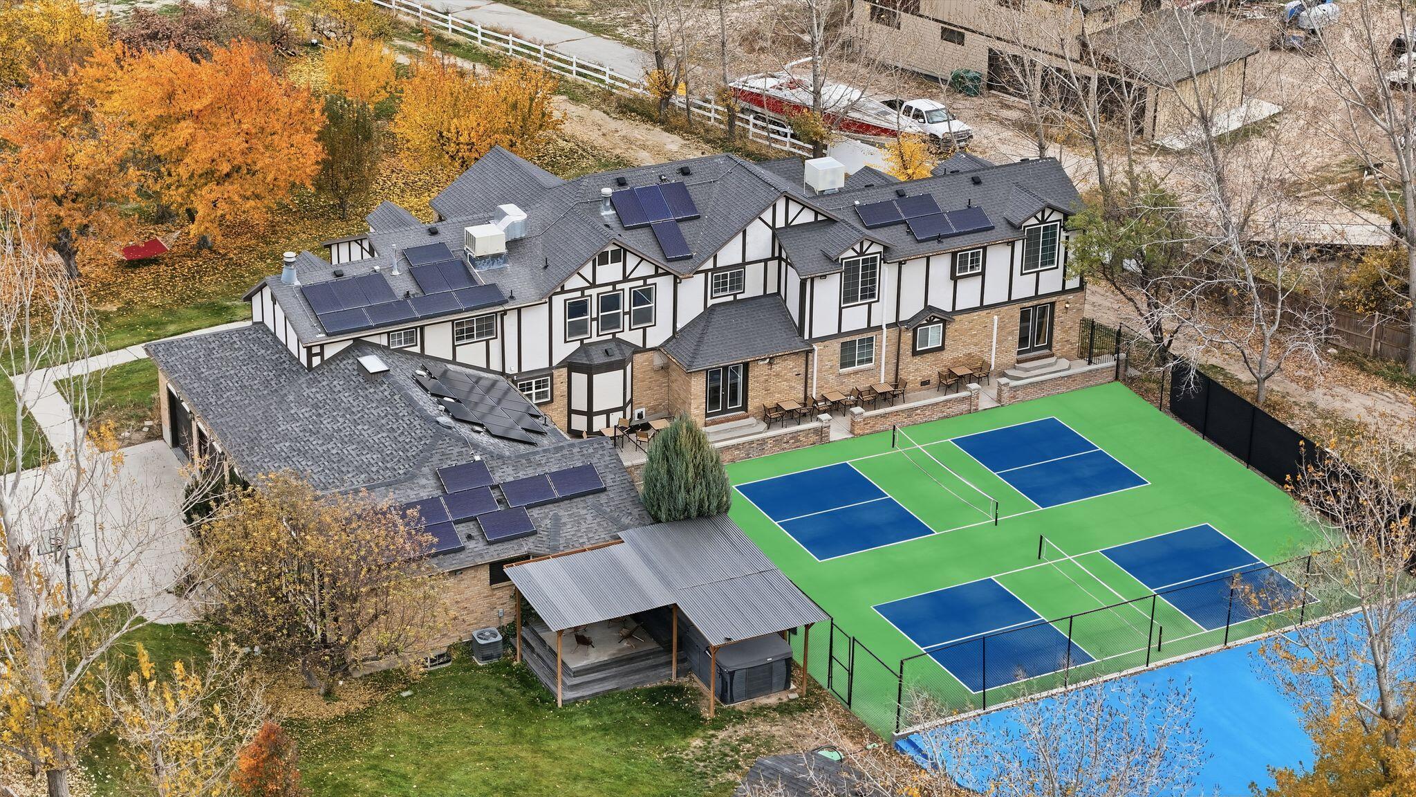 Bluffdale, Utah, 84065, United States, 10 Bedrooms Bedrooms, ,7 BathroomsBathrooms,Residential,Active,1990677