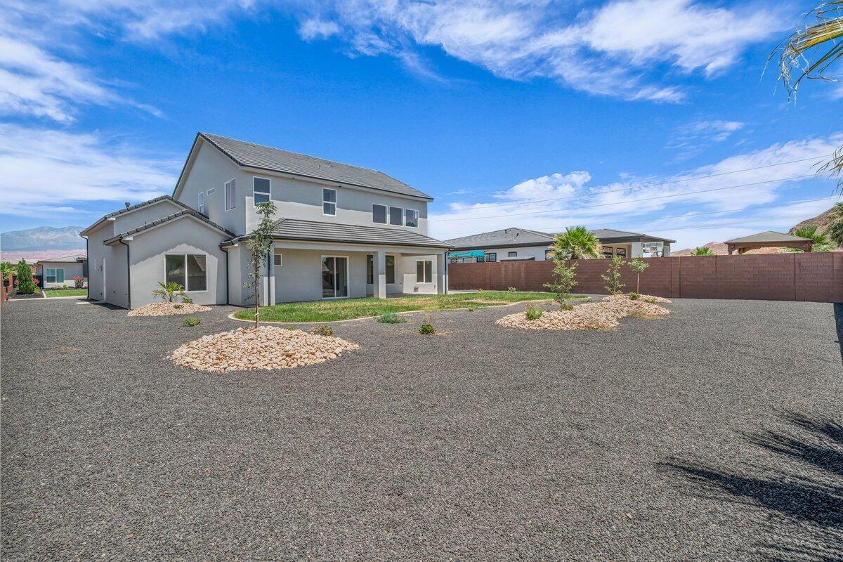 Washington, Utah, 84780, United States, 6 Bedrooms Bedrooms, ,5 BathroomsBathrooms,Residential,Active,1862845