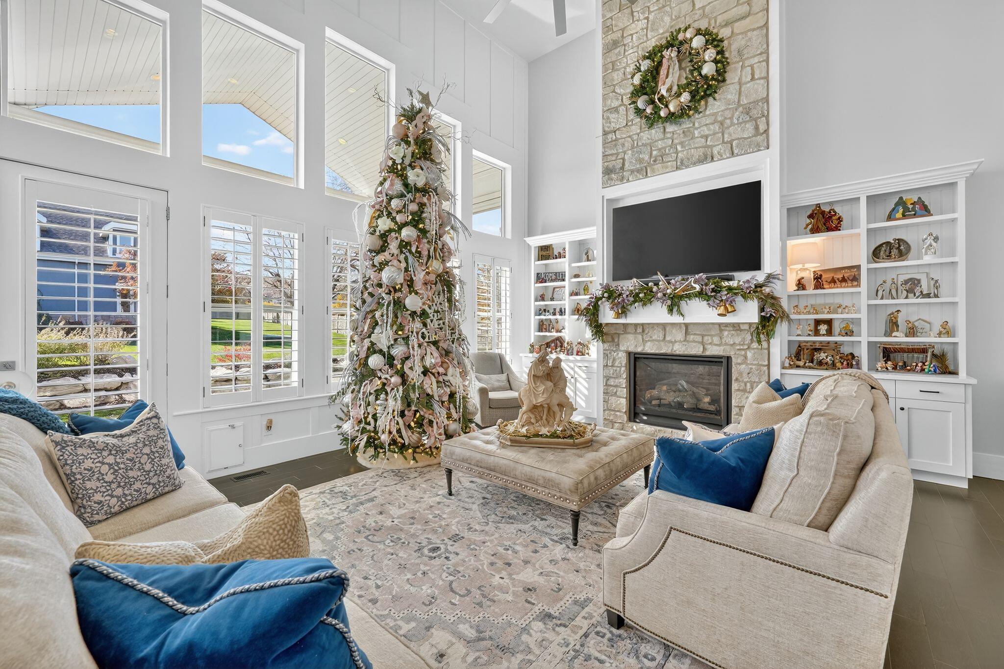 Bluffdale, Utah, 84065, United States, 7 Bedrooms Bedrooms, ,8 BathroomsBathrooms,Residential,Active,1987223