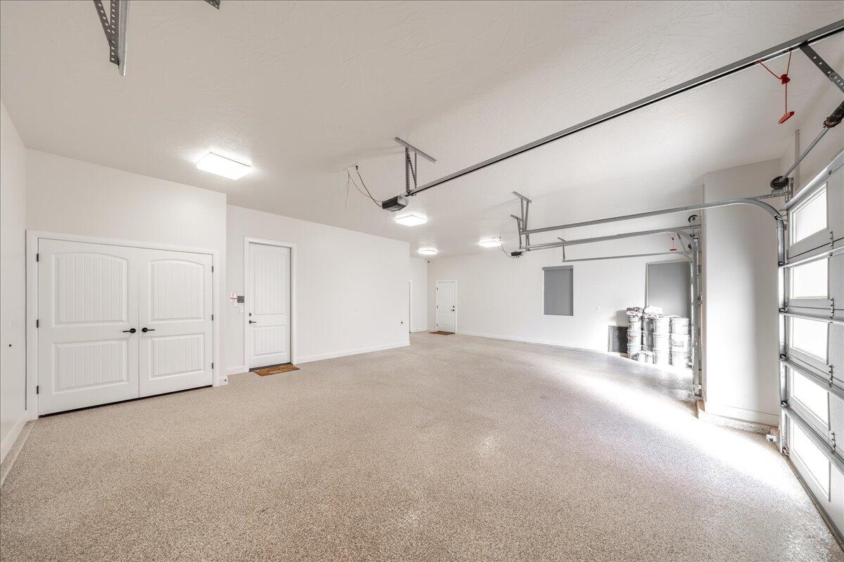 Hurricane, Utah, 84737, United States, 3 Bedrooms Bedrooms, ,3 BathroomsBathrooms,Residential,Active,2011422