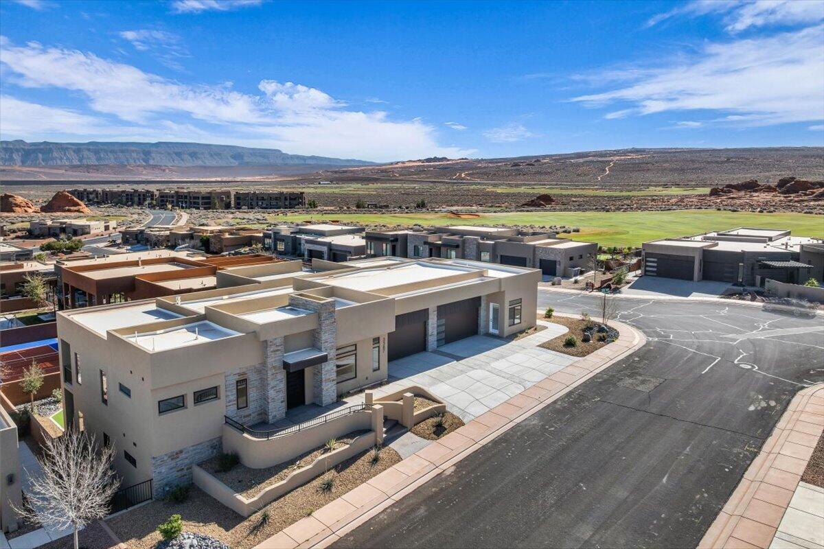 Hurricane, Utah, 84737, United States, 8 Bedrooms Bedrooms, ,6 BathroomsBathrooms,Residential,Active,2015446