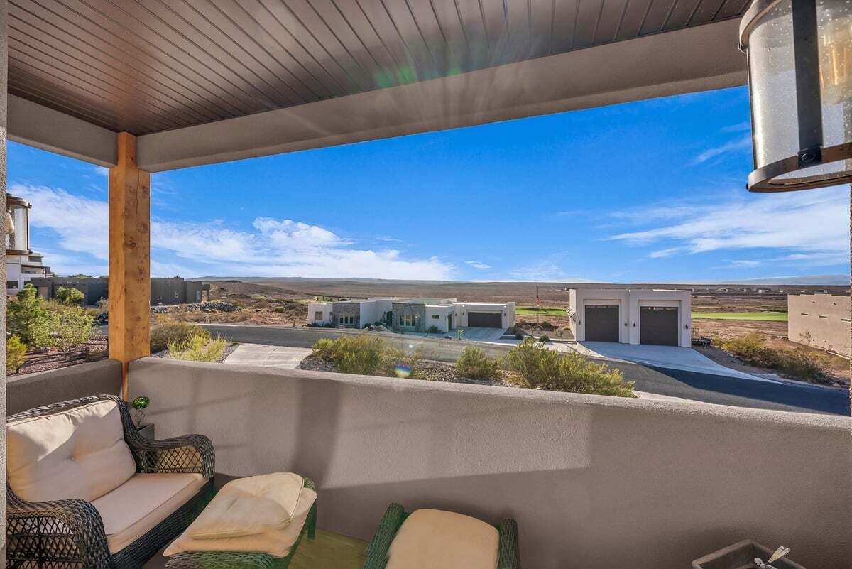 Hurricane, Utah, 84737, United States, 4 Bedrooms Bedrooms, ,4 BathroomsBathrooms,Residential,Active,1945483