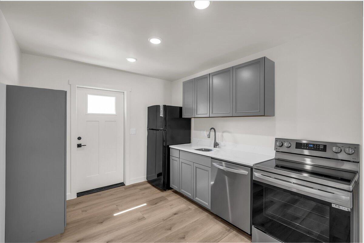Santa Clara, Utah, 84765, United States, 6 Bedrooms Bedrooms, ,4 BathroomsBathrooms,Residential,Active,1913953
