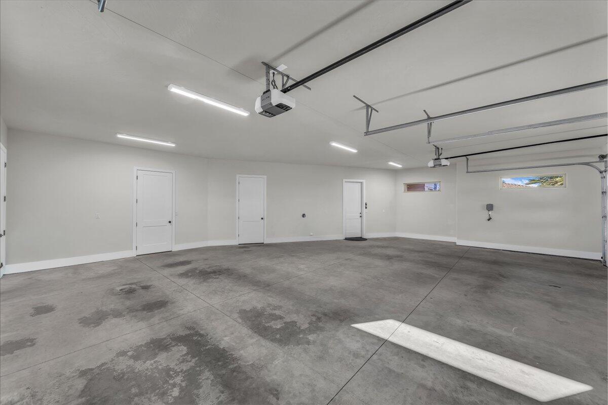 St George, Utah, 84790, United States, 3 Bedrooms Bedrooms, ,4 BathroomsBathrooms,Residential,Active,2007237