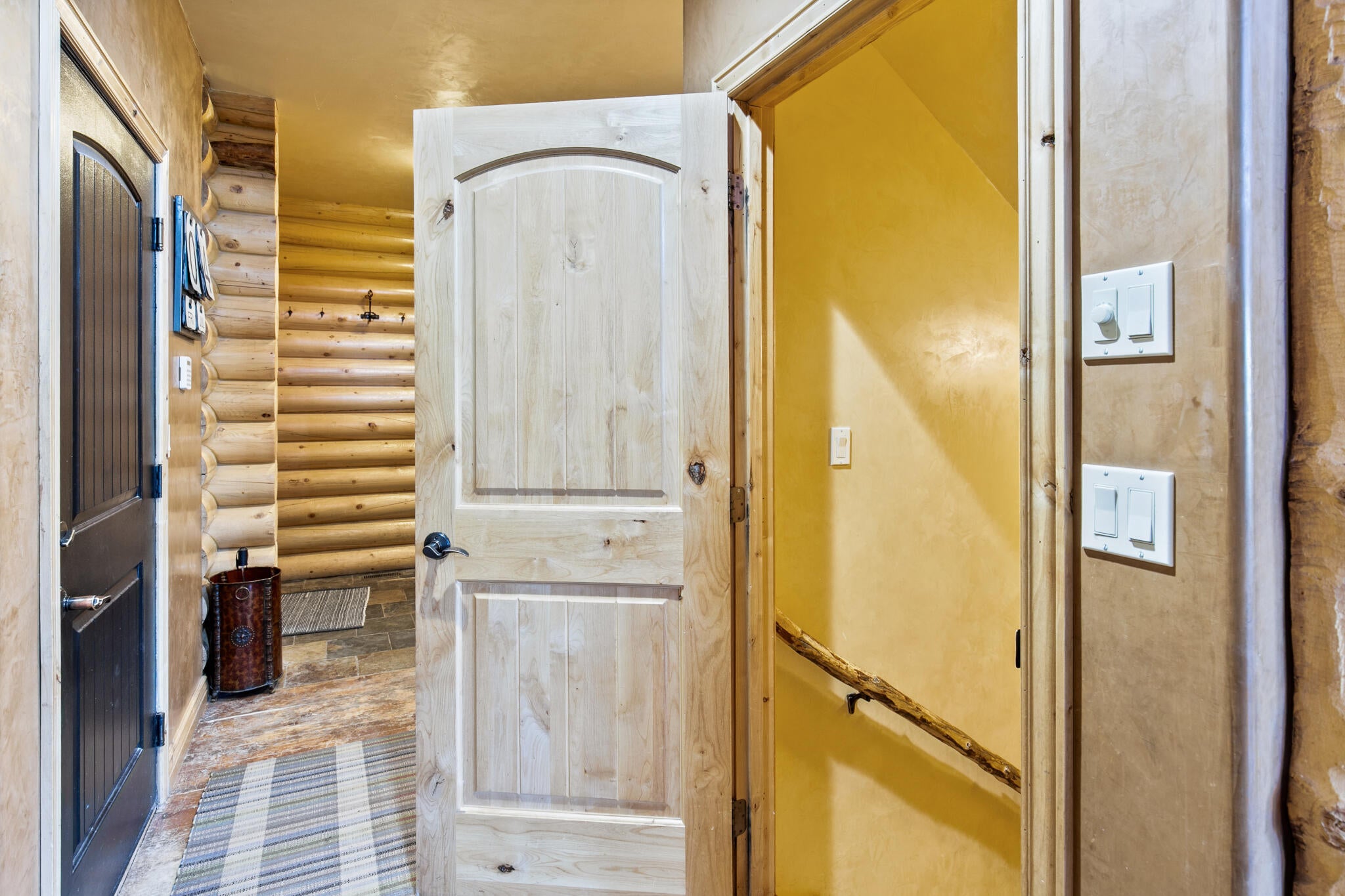 Brian Head, Utah, 84719, United States, 5 Bedrooms Bedrooms, ,4 BathroomsBathrooms,Residential,Active,1889352