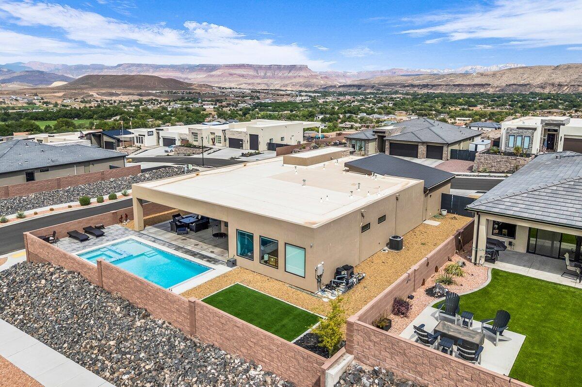 Hurricane, Utah, 84737, United States, 4 Bedrooms Bedrooms, ,4 BathroomsBathrooms,Residential,Active,1936151