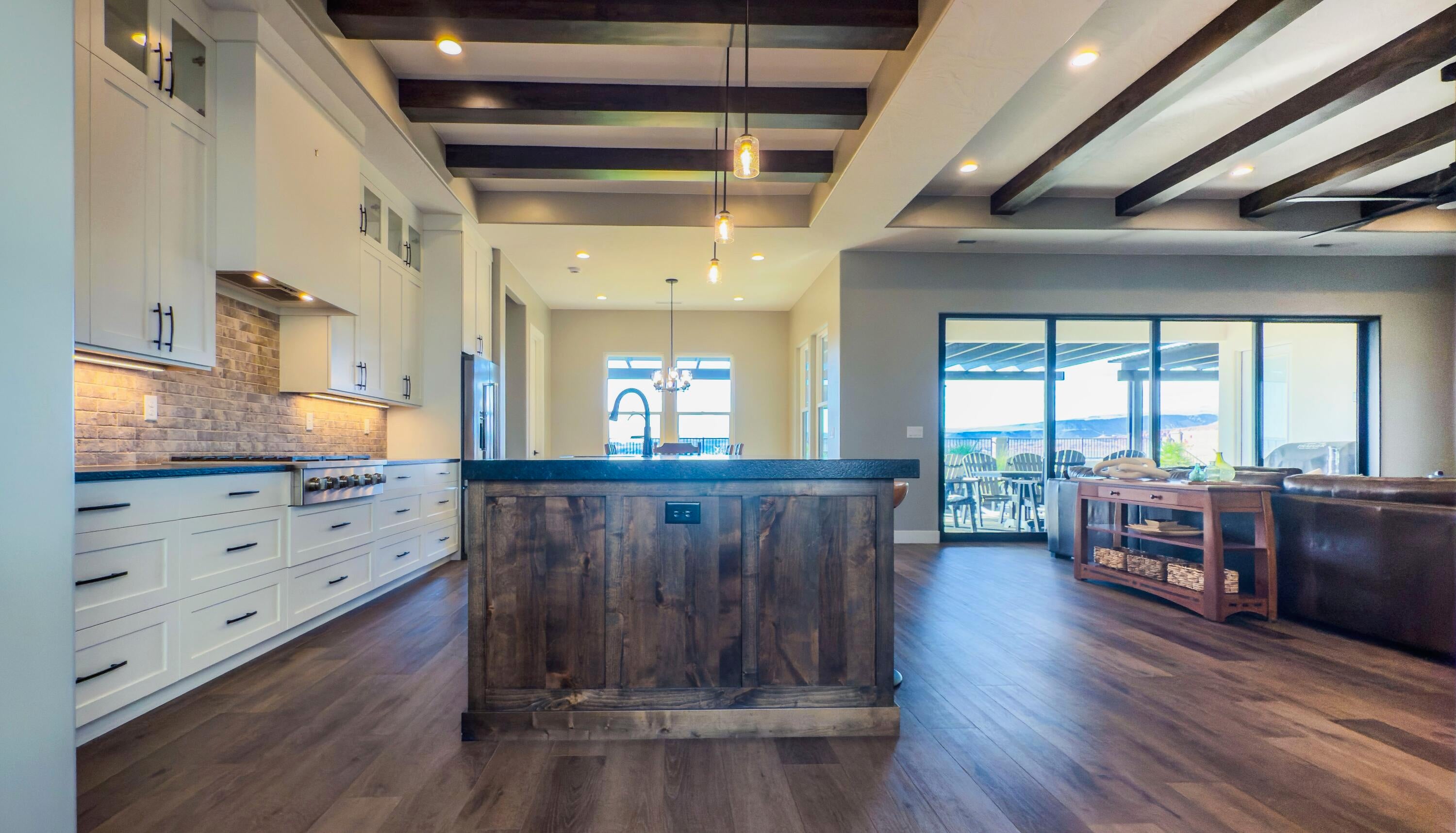 Washington, Utah, 84780, United States, 5 Bedrooms Bedrooms, ,5 BathroomsBathrooms,Residential,Active,1954413