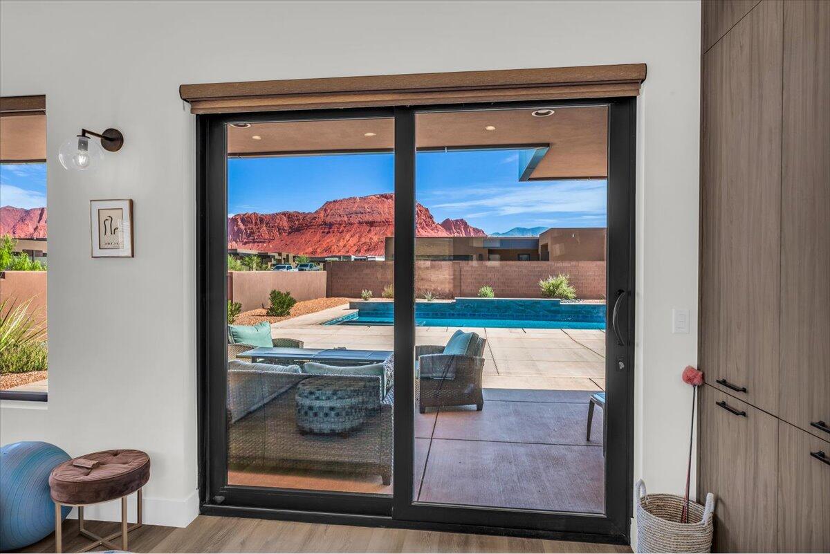 Ivins, Utah, 84738, United States, 3 Bedrooms Bedrooms, ,3 BathroomsBathrooms,Residential,Active,1920222