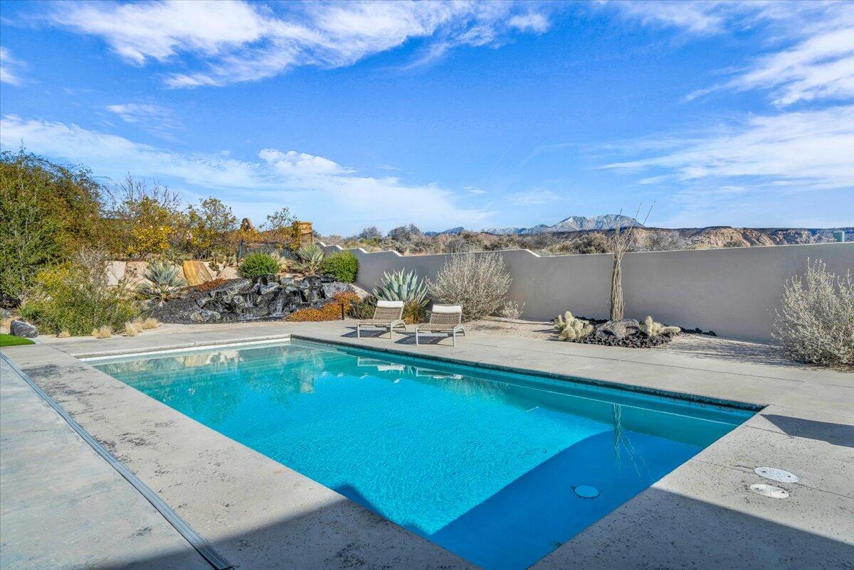 St George, Utah, 84770, United States, 5 Bedrooms Bedrooms, ,5 BathroomsBathrooms,Residential,Active,2009817