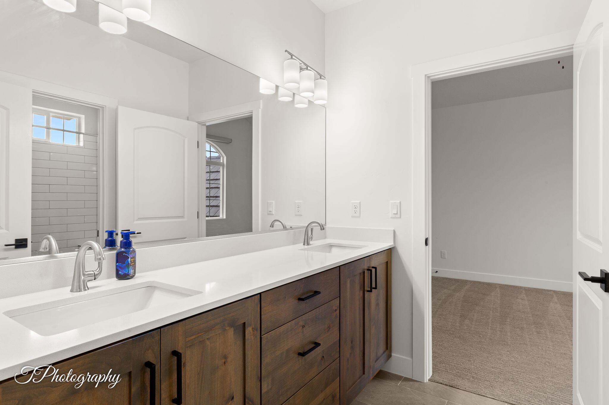 St George, Utah, 84790, United States, 7 Bedrooms Bedrooms, ,7 BathroomsBathrooms,Residential,Active,1963419