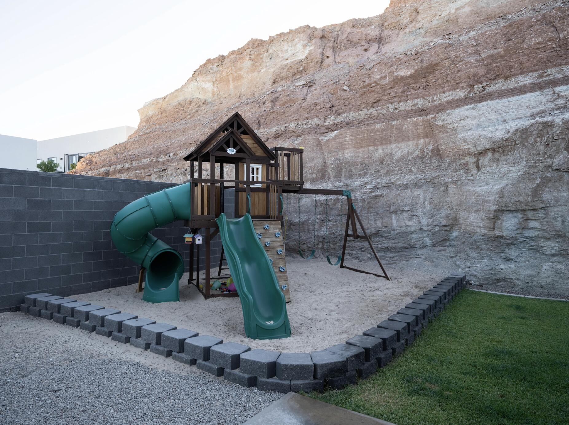 Washington, Utah, 84780, United States, 4 Bedrooms Bedrooms, ,4 BathroomsBathrooms,Residential,Active,1926689