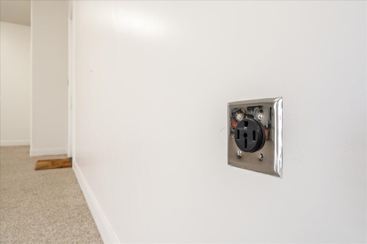 Hurricane, Utah, 84737, United States, 3 Bedrooms Bedrooms, ,3 BathroomsBathrooms,Residential,Active,2011422