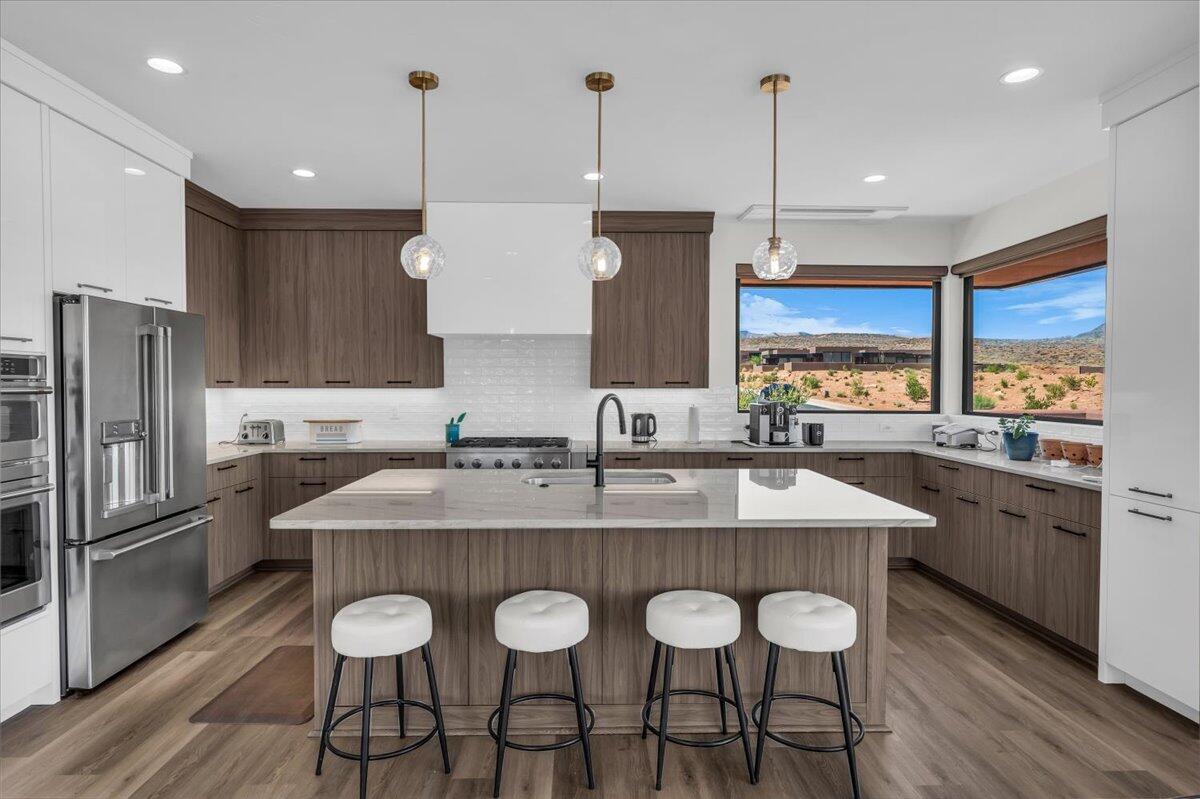 Ivins, Utah, 84738, United States, 3 Bedrooms Bedrooms, ,3 BathroomsBathrooms,Residential,Active,1920222