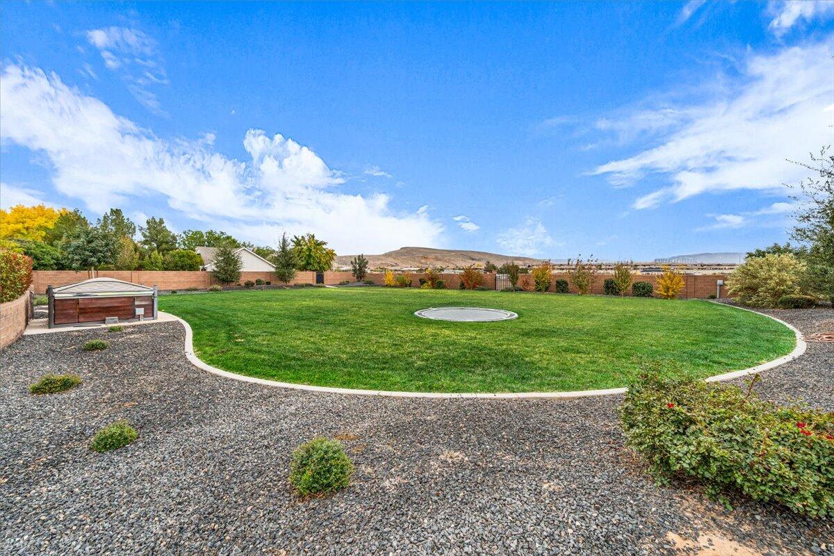 St George, Utah, 84790, United States, 5 Bedrooms Bedrooms, ,6 BathroomsBathrooms,Residential,Active,1993628