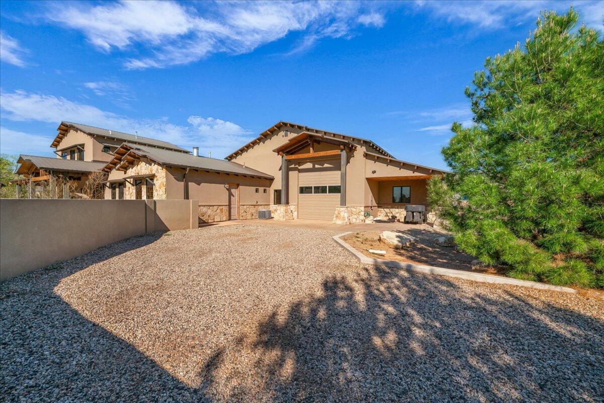 Hurricane, Utah, 84737, United States, 5 Bedrooms Bedrooms, ,6 BathroomsBathrooms,Residential,Active,1748671