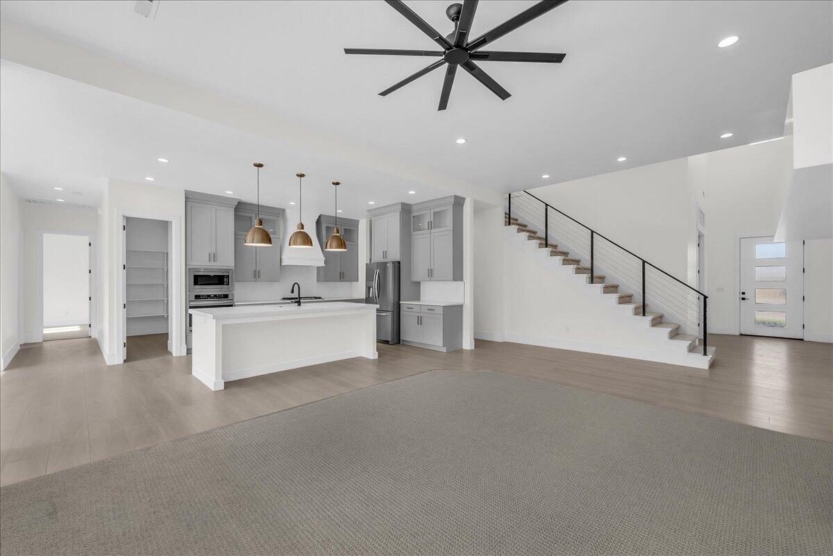 St George, Utah, 84790, United States, 6 Bedrooms Bedrooms, ,4 BathroomsBathrooms,Residential,Active,2014610