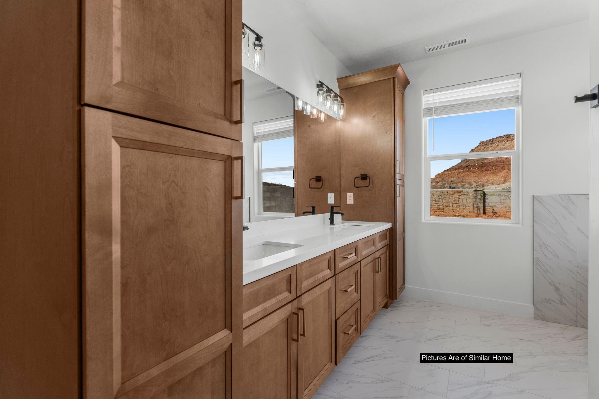 Washington, Utah, 84780, United States, 5 Bedrooms Bedrooms, ,5 BathroomsBathrooms,Residential,Active,1849206