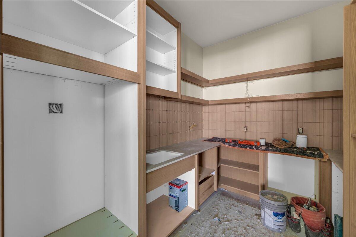 Ivins, Utah, 84738, United States, 4 Bedrooms Bedrooms, ,5 BathroomsBathrooms,Residential,Active,2021032