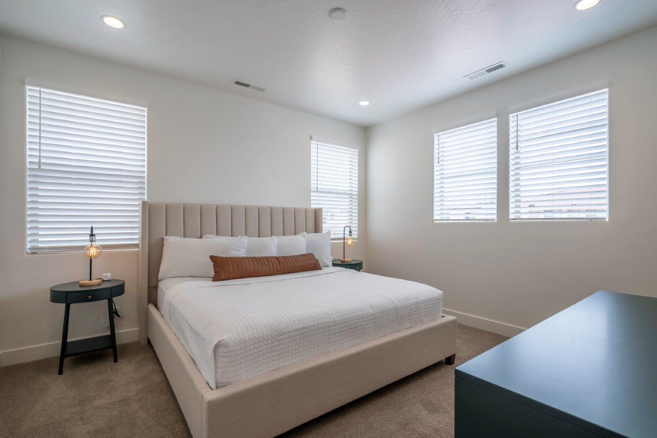Santa Clara, Utah, 84765, United States, ,6 BathroomsBathrooms,Residential,Active,1798104