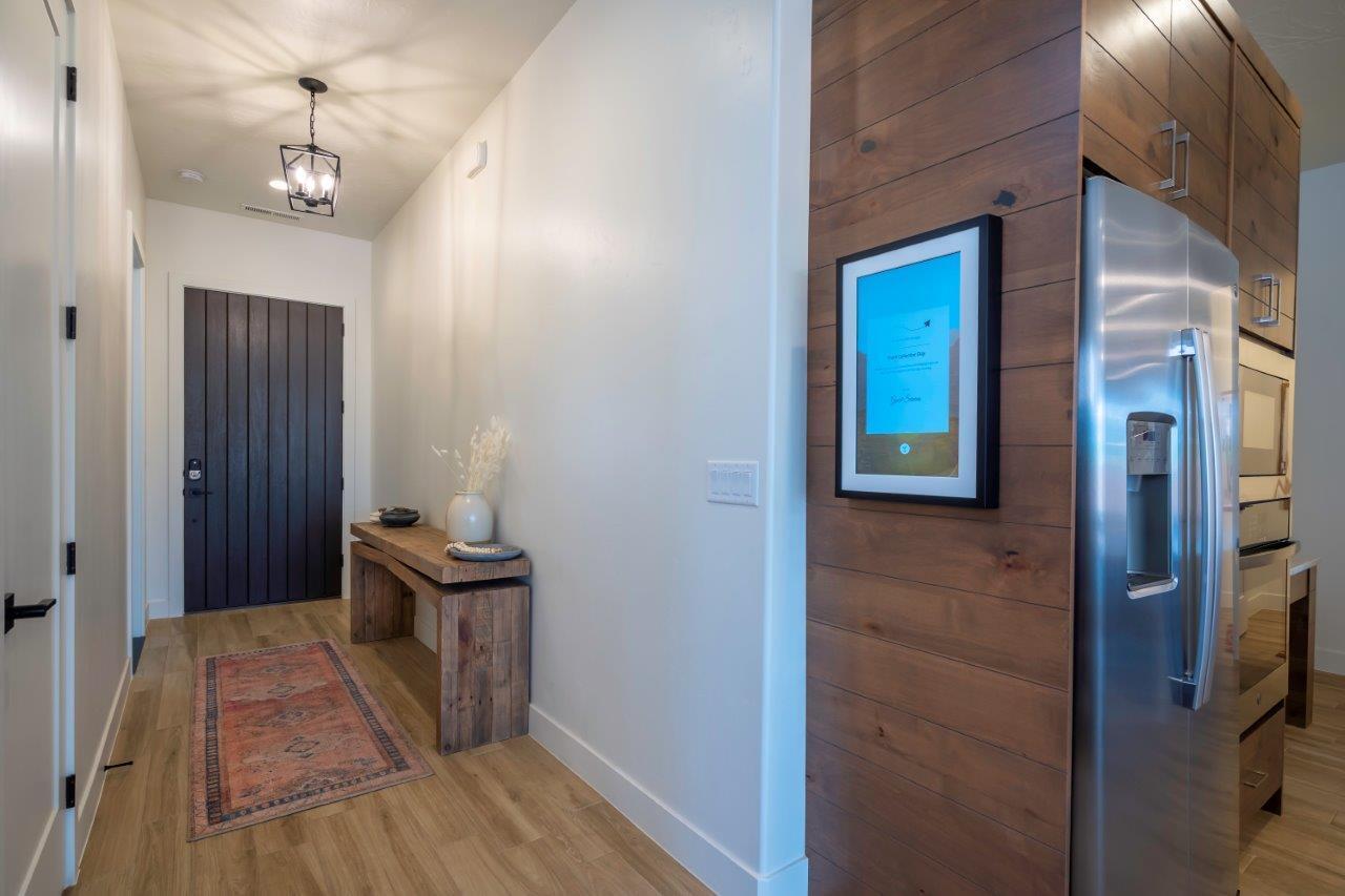 Santa Clara, Utah, 84765, United States, ,6 BathroomsBathrooms,Residential,Active,1798104