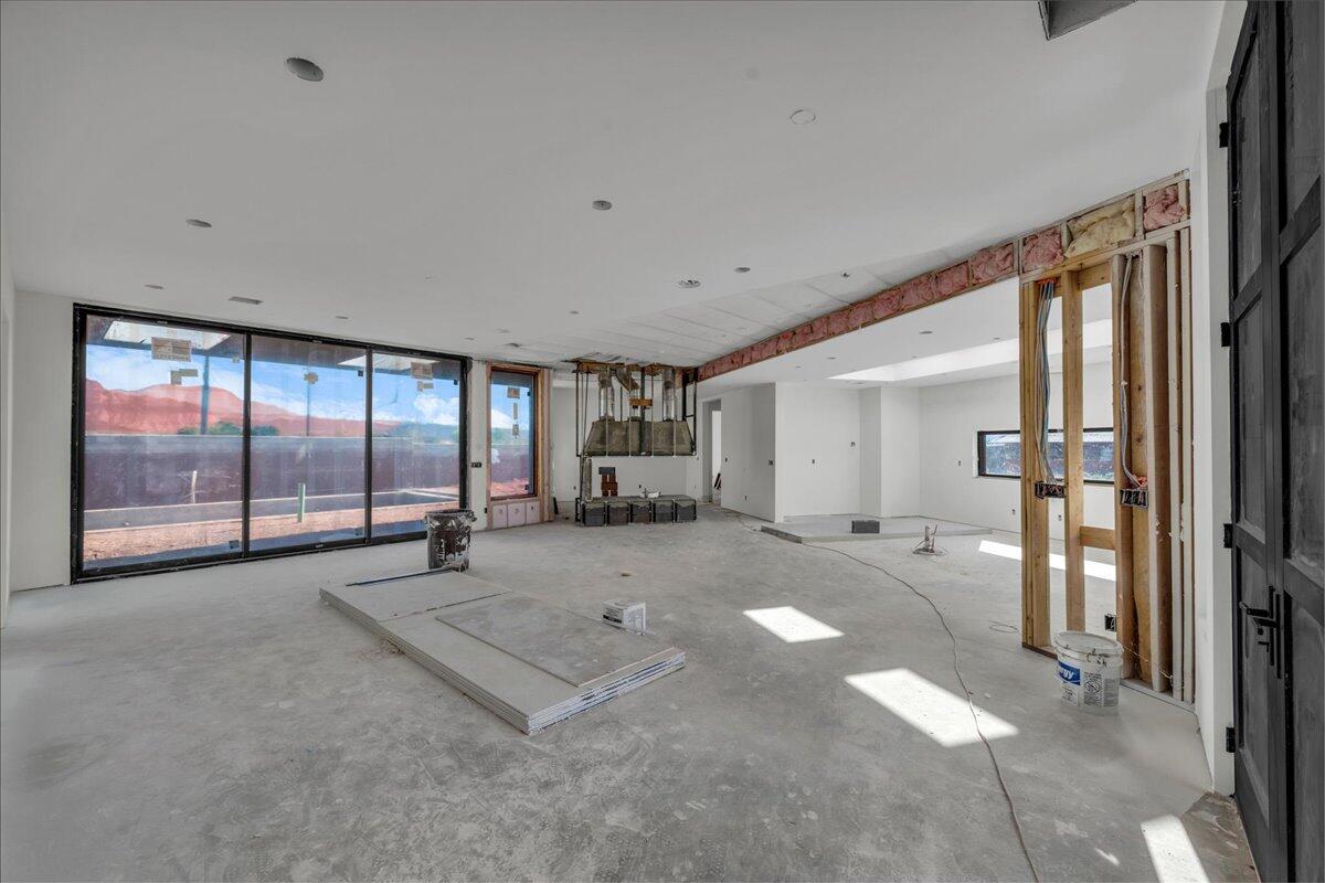 Ivins, Utah, 84738, United States, 3 Bedrooms Bedrooms, ,4 BathroomsBathrooms,Residential,Active,1986904