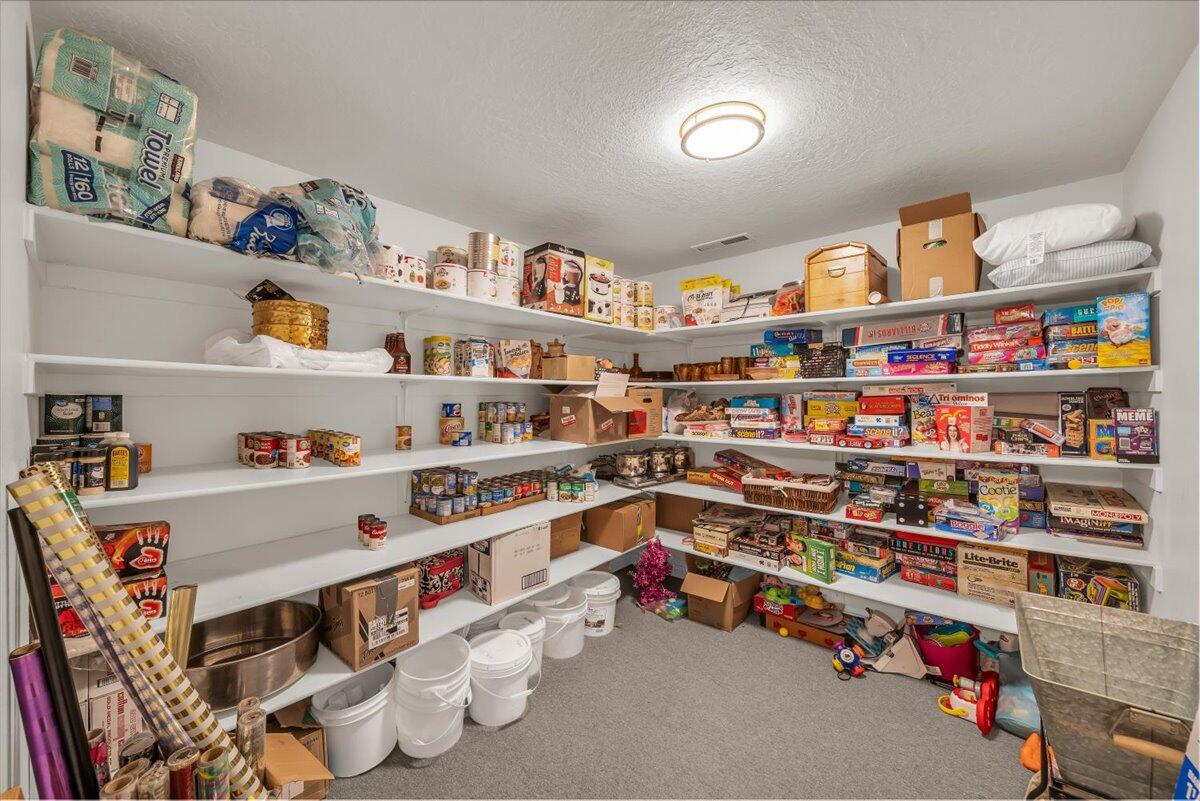 St George, Utah, 84790, United States, 5 Bedrooms Bedrooms, ,5 BathroomsBathrooms,Residential,Active,1788568