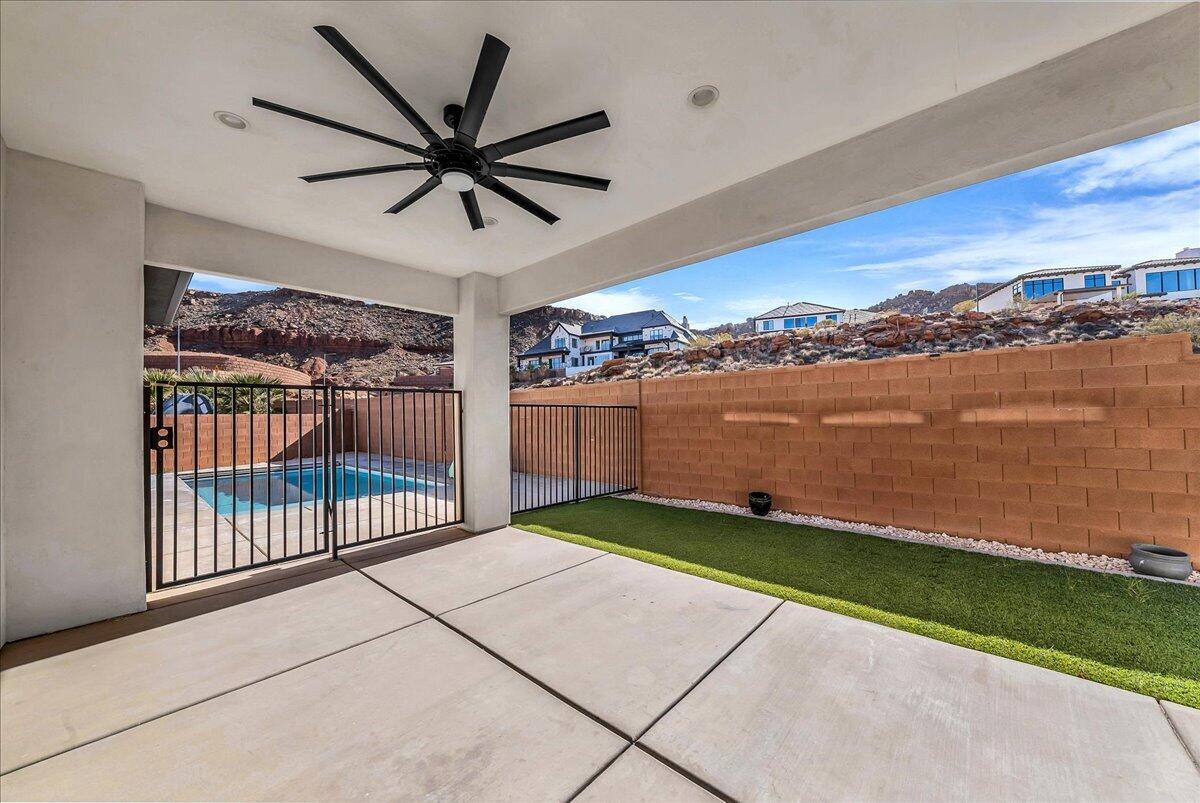 St George, Utah, 84790, United States, 6 Bedrooms Bedrooms, ,4 BathroomsBathrooms,Residential,Active,2014610