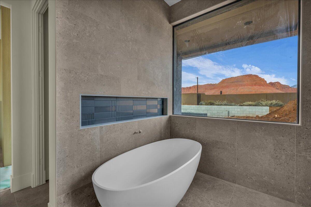 Ivins, Utah, 84738, United States, 4 Bedrooms Bedrooms, ,5 BathroomsBathrooms,Residential,Active,2021032