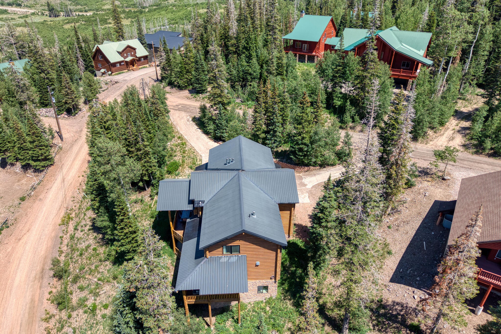 Brian Head, Utah, 84719, United States, 5 Bedrooms Bedrooms, ,4 BathroomsBathrooms,Residential,Active,1889352