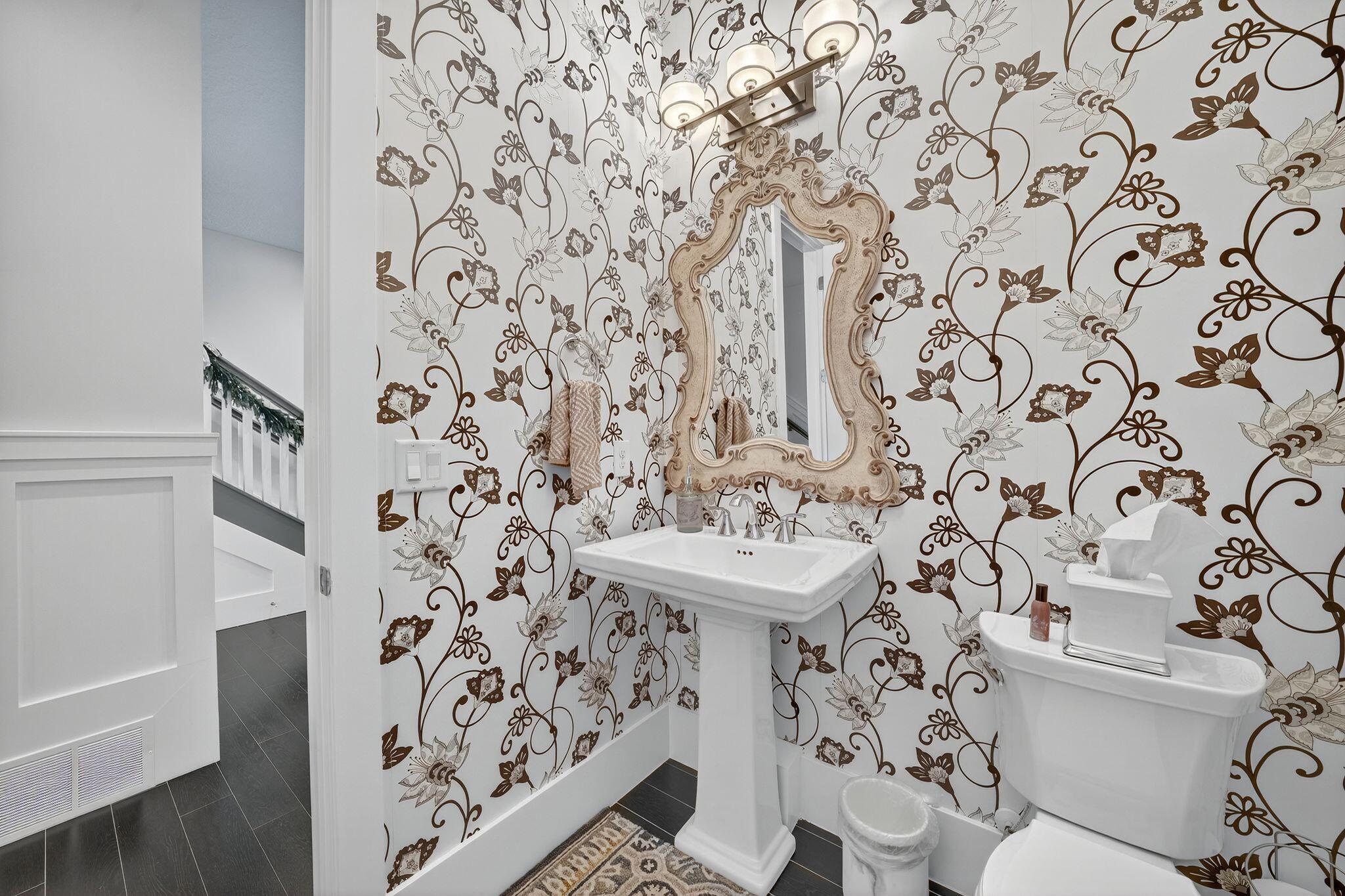 Bluffdale, Utah, 84065, United States, 7 Bedrooms Bedrooms, ,8 BathroomsBathrooms,Residential,Active,1987223