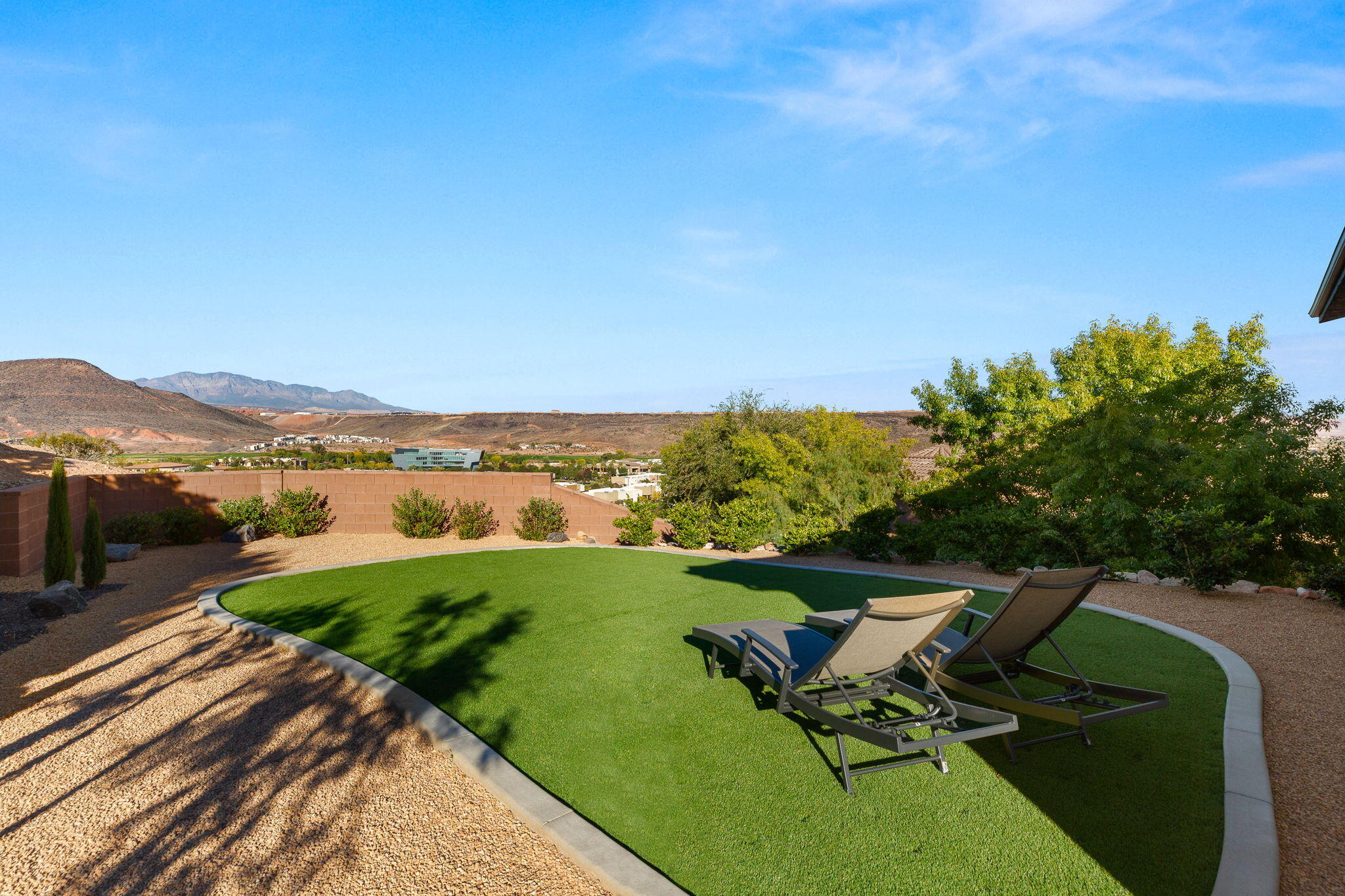 St George, Utah, 84770, United States, 3 Bedrooms Bedrooms, ,4 BathroomsBathrooms,Residential,Active,1973361