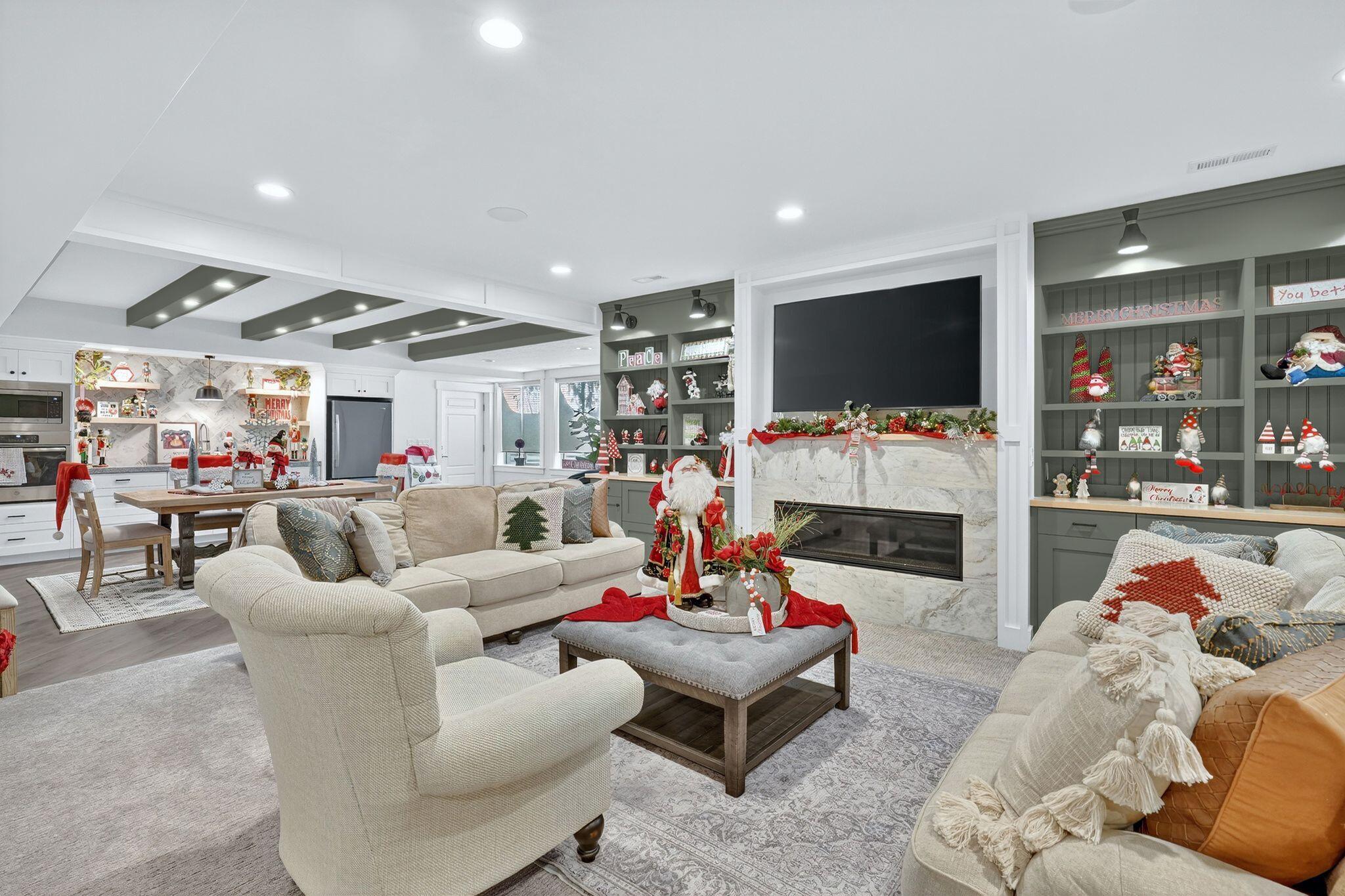 Bluffdale, Utah, 84065, United States, 7 Bedrooms Bedrooms, ,8 BathroomsBathrooms,Residential,Active,1987223