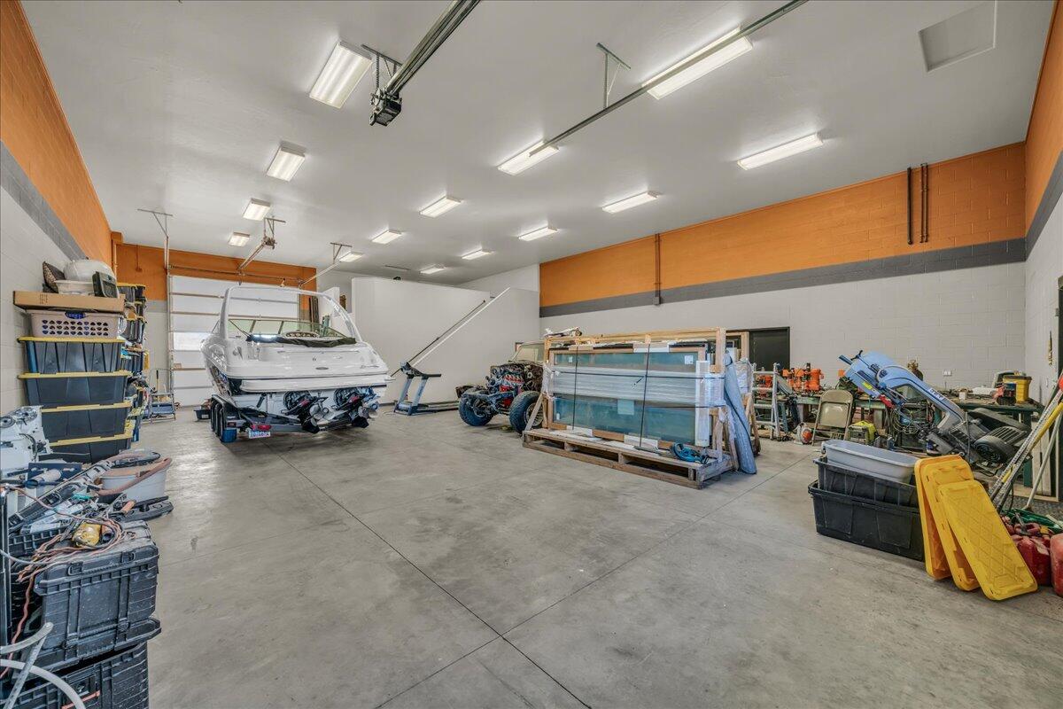 Hurricane, Utah, 84737, United States, 5 Bedrooms Bedrooms, ,6 BathroomsBathrooms,Residential,Active,1748671