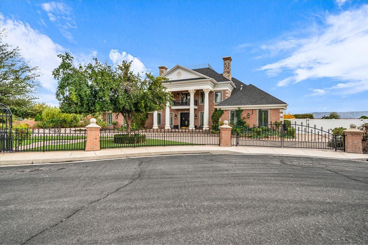 St George, Utah, 84790, United States, 5 Bedrooms Bedrooms, ,6 BathroomsBathrooms,Residential,Active,1993628