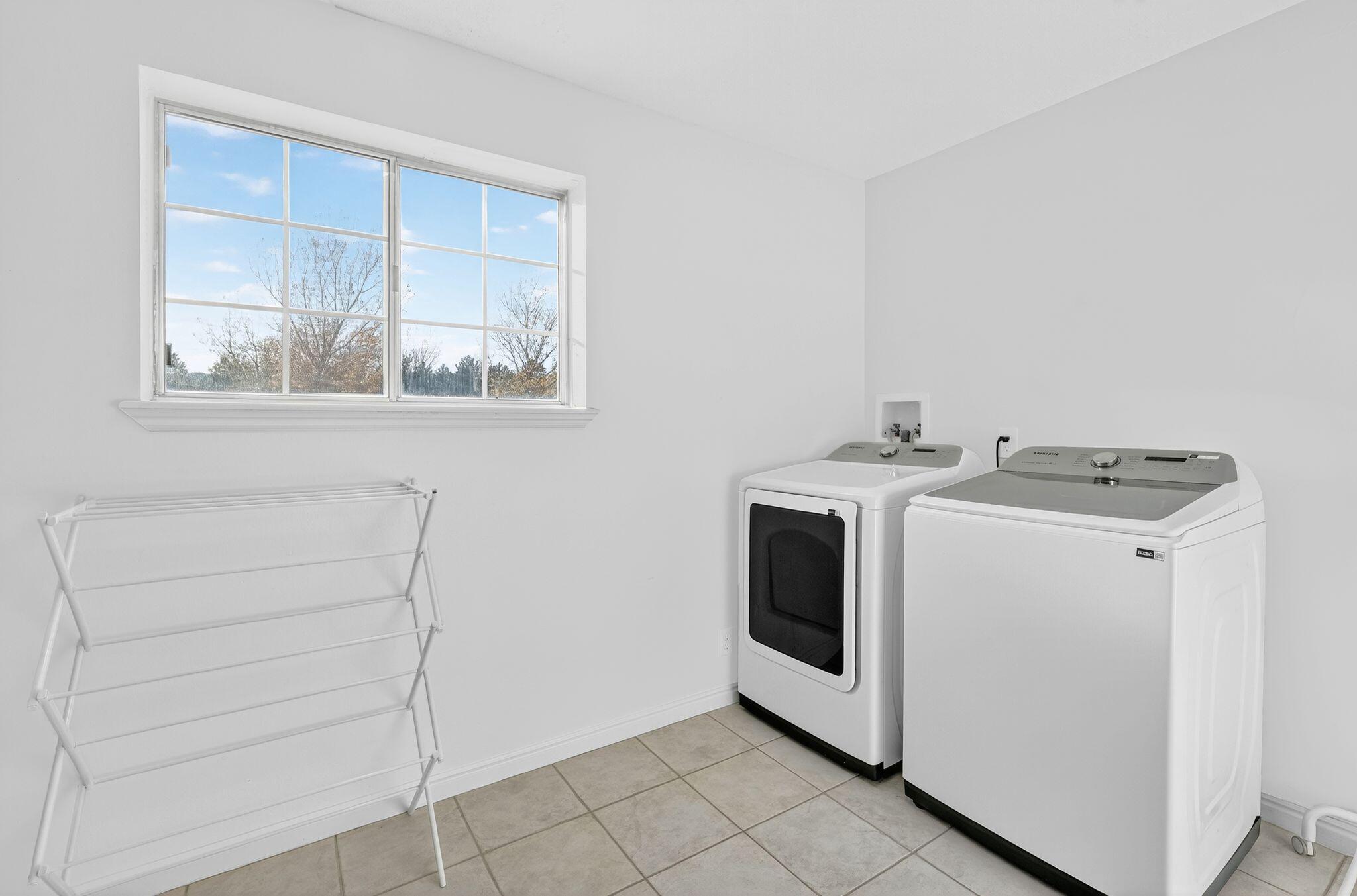 Bluffdale, Utah, 84065, United States, 10 Bedrooms Bedrooms, ,7 BathroomsBathrooms,Residential,Active,1990677