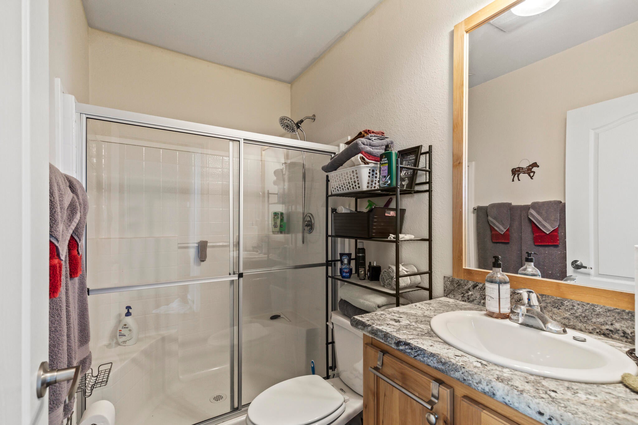 Panguitch, Utah, 84759, United States, 3 Bedrooms Bedrooms, ,3 BathroomsBathrooms,Residential,Active,2015807