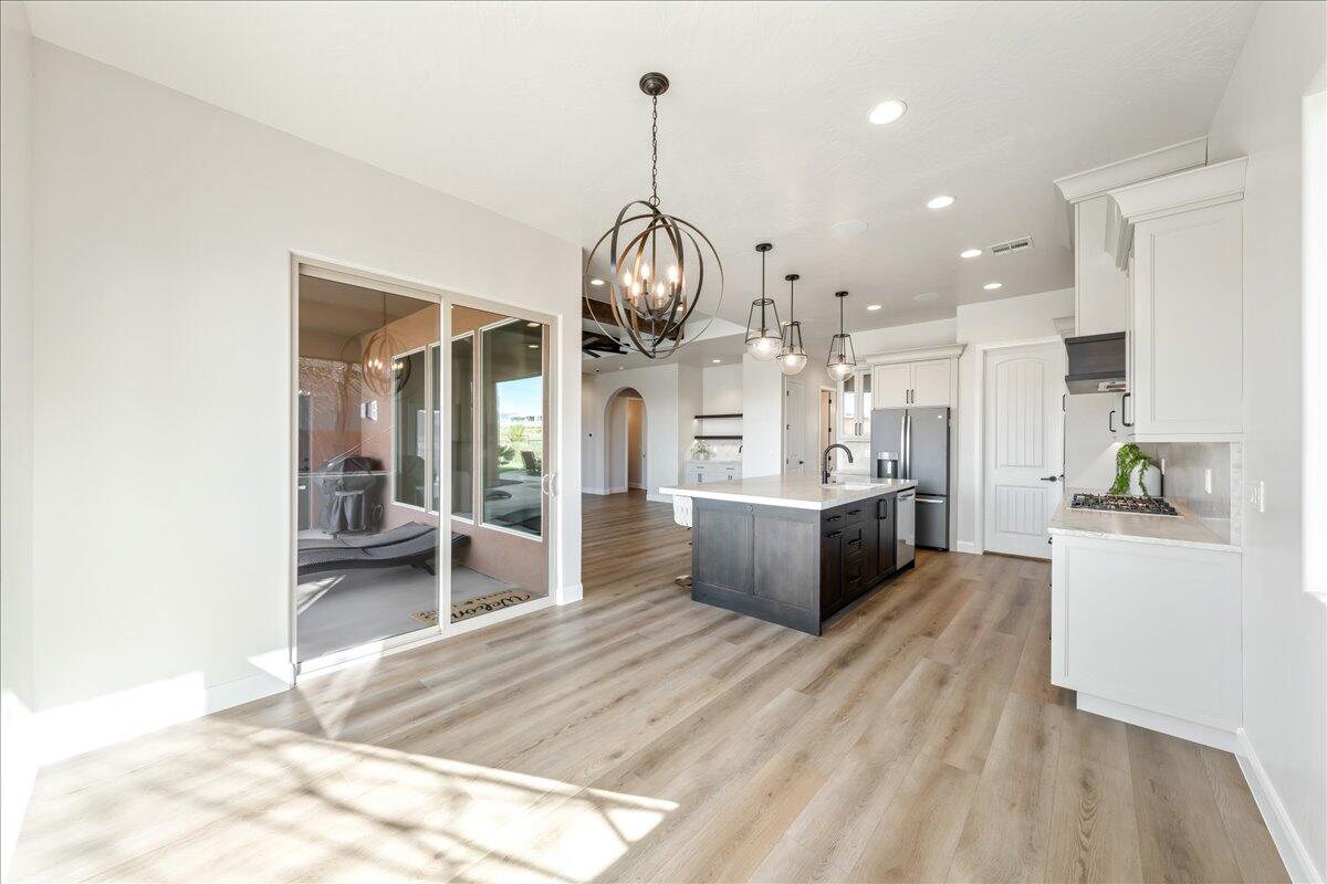 Hurricane, Utah, 84737, United States, 3 Bedrooms Bedrooms, ,3 BathroomsBathrooms,Residential,Active,2011422