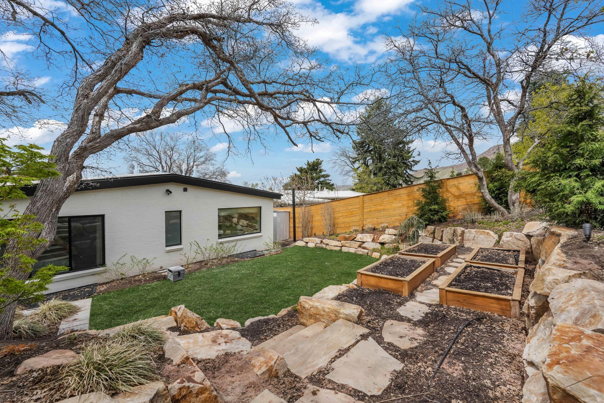 Salt Lake City, Utah, 84108, United States, 4 Bedrooms Bedrooms, ,3 BathroomsBathrooms,Residential,Active,2011854