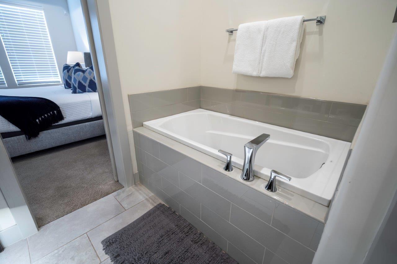 Santa Clara, Utah, 84765, United States, 5 Bedrooms Bedrooms, ,5 BathroomsBathrooms,Residential,Active,1894577