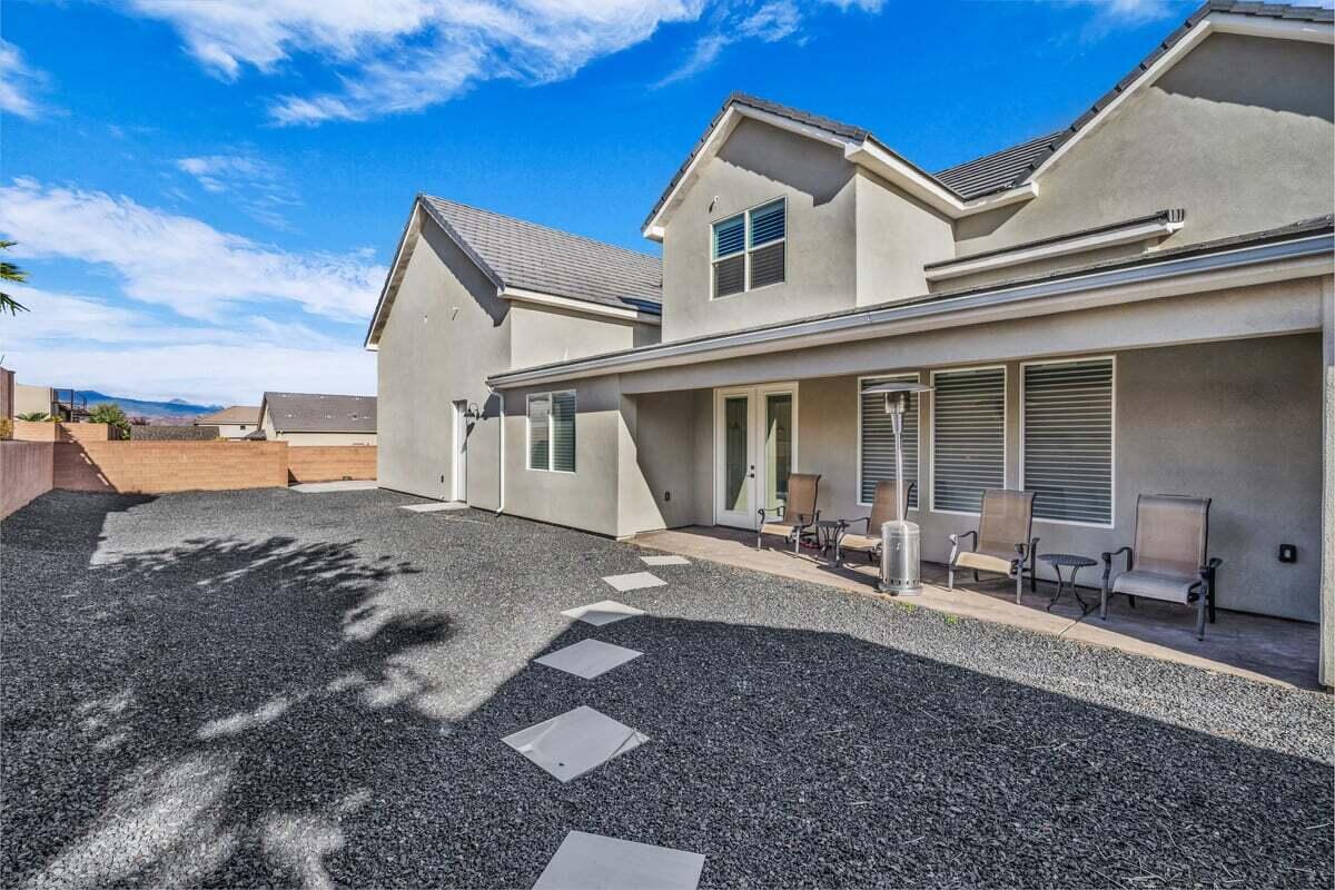 Hurricane, Utah, 84737, United States, 5 Bedrooms Bedrooms, ,5 BathroomsBathrooms,Residential,Active,1996303